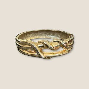 Vintage Gold-Tone Hinged Bracelet With Braided Design & Textured Inner Finish